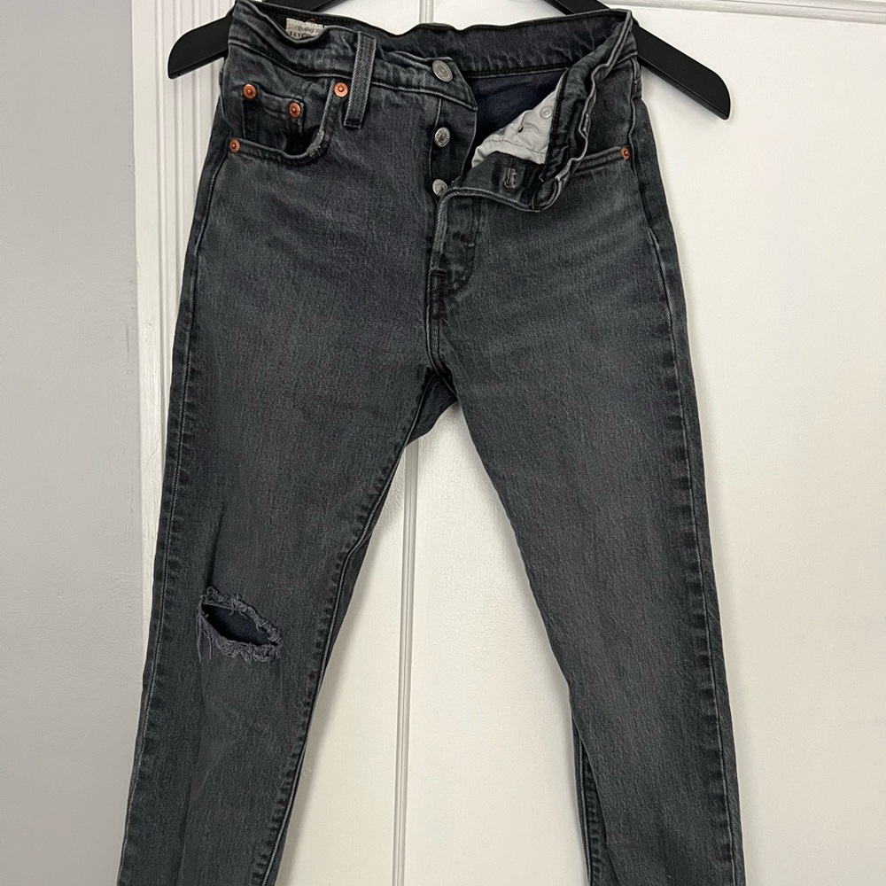 Levi’s 501 Skinny Jeans - Picture 2 of 4